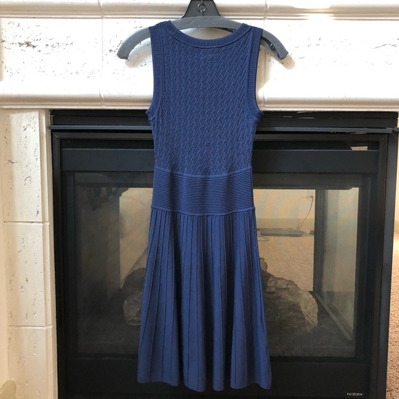 BCBGMaxAzria dress - Picture 2 of 5